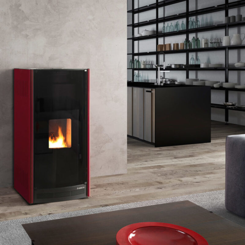 TERMOSTUFA A PELLET KARMEK ONE MOD. LIONE IN ACCIAIO 20 KW BIANCO